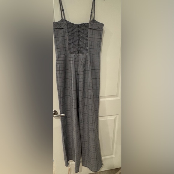 Reformation Cameran Jumpsuit - 12 - Picture 5 of 8